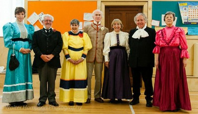 The cast of "According to Oscar"